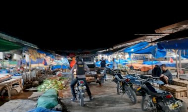 Menjelang-Pelaksanaan-Tahapan-Pilkada-Kab.-Sikka,-Unit-Turjawali-Sat-Samapta-Res-Sikka-Laksanakan-Patroli-Perintis-Presisi-Dan-KRYD