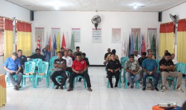 PERSONIL-SAT-INTELKAM-POLRES-SIKKA-MONITORING-RAPAT-KOORDINASI-TEKNIS-PENCALONAN-BUPATI-DAN-WAKIL-BUPATI-SIKKA-TAHUN-2024