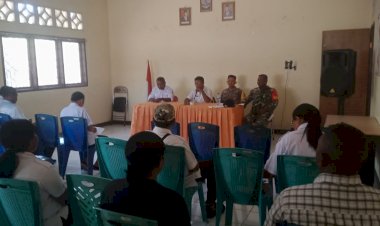 Bhabinkamtibmas-Menghadiri-Undangan-Rapat-Evaluasi-Dan-Pembubaran-Panitia-Perayaan-HUT-Ke-79-Kemerdekaan-RI-tingkat-Kec.Koting