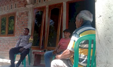 Patroli-dan-Sambang-Bhabinkamtibmas-Polsek-Lela-di-Desa-Iligai,-Kec.-Lela,-Kab.-Sikka.