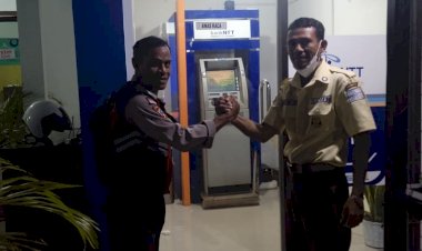 MENJAGA-KAMTIBMAS-POLSEK-KEWAPANTE-LAKSANAKAN-PATROLI-RUTIN-DAN-SAMBANG-WARGA