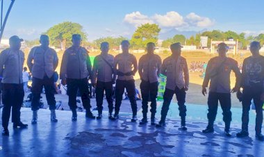 PERSONIL-POLRES-SIKKA-LAKSANAKAN-PENGAMANAN-TURNAMEN-SEPAK-BOLA-DANLANAL-CUP-1-TAHUN-2024