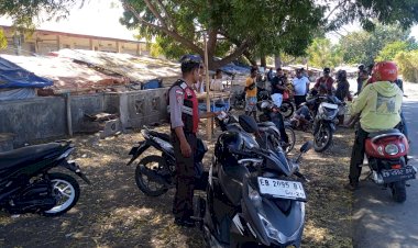 MENJAGA-KAMTIBMAS-POLSEK-KEWAPANTE-LAKSANAKAN-PATROLI-RUTIN-DAN-SAMBANG-WARGA