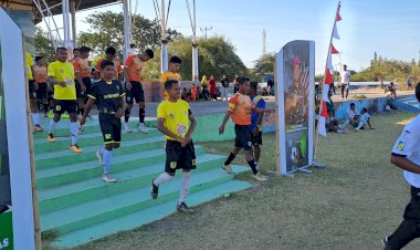 PERSONIL-POLRES-SIKKA-LAKSANAKAN-PENGAMANAN-TURNAMEN-SEPAK-BOLA-DANLANAL-CUP-1-TAHUN-2024