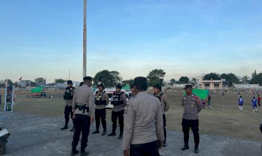 PERSONIL-POLRES-SIKKA-LAKSANAKAN-PENGAMANAN-TURNAMEN-SEPAK-BOLA-DANLANAL-CUP-1-TAHUN-2024