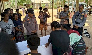 Tragedi-di-Desa-Wailamung-Seorang-Ibu-Diduga-Bunuh-Diri-dengan-Meminum-Racun-:-Aksi-Cepat-Polisi-di-Talibura-Evakuasi-Korban