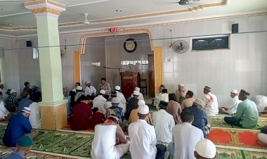 AIPDA-HADI-SAPUTRA-SELAKU-BHABINKAMTIBMAS-POLSEK-KEWAPANTE-LAKSANAKAN-SAMBANG-DAN-HIMBAUAN-WARGA