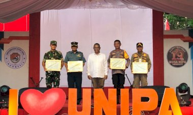 Polres-Sikka-Turut-Sukseskan-Pentas-Tari-Jai-di-Dies-Natalis-Universitas-Nusa-Nipa-ke-XIX