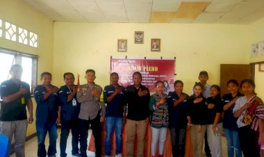 Kapospol-Koting-Hadiri-Rapat-Pleno-Rekapitulasi-DPSHP-Tingkat-Kecamatan-Koting-untuk-Pemilihan-2024