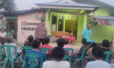 Bhabinkamtibmas-Kelurahan-Nangalimang-Gelar-Dialog-Kamtibmas-dan-Sampaikan-Himbauan-Kapolres-Sikka-Terkait-Pemilukada
