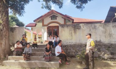 Sambang-Warga,-Bhabinkamtibmas-Ajak-Jaga-Keamanan-Desa