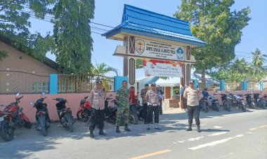 PERSONIL-POLSEK-PAGA-LAKSAKSANAKAN-PENGAMANAN-ACARA-SYUKURAN-RENOVASI-GEDUNG-SMPK-ALVAREZ-PAGA