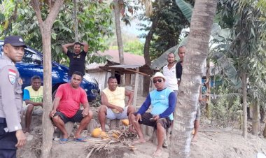 Bhabinkamtibmas-Desa-Tilang-Lakukan-Sambang-untuk-Jaga-Kamtibmas-dan-Dukung-Pilkada-Damai