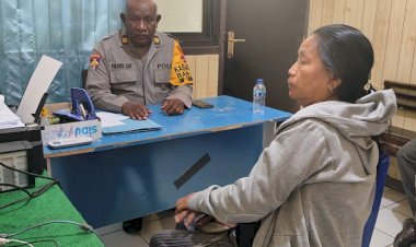 Propam-Polres-Sikka-Lakukan-Pemeriksaan-Terhadap-Saksi-Kecelakaan-Lalu-Lintas-yang-Libatkan-Oknum-Polisi-Aktif