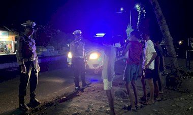 Jelang-Pilkada-2024,-Satlantas-Polres-Sikka-Rutin-Laksanakan-Patroli-Malam