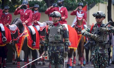 Polri-Gladi-Bersih-Apel-Gelar-Pasukan-Pengamanan-Pelantikan-Presiden