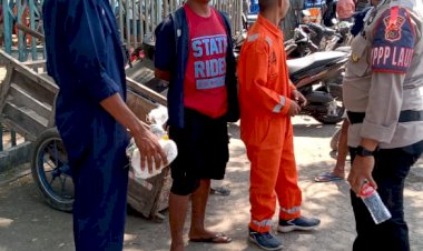 KEGIATAN-PATROLI-RUTIN-DI-PELABUHAN-LAUT-L-SAY-MAUMERE-OLEH-PIKET-POSPOL-KPPP-LAUT-POLSEK-ALOK-POLRES-SIKKA.