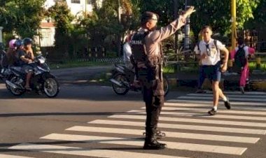 KEGIATAN-RUTIN-PATROLI-PAGI-DAN-PENGATURAN-LALU-LINTAS-OLEH-UNIT-TURJAWALI-SAT.--SAMAPTA-POLRES-SIKKA.