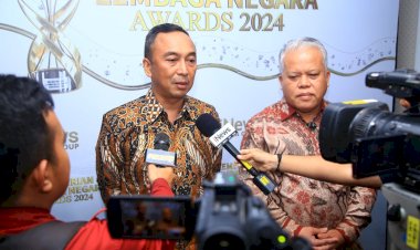 Polri-Raih-Penghargaan-Lembaga-Dengan-Pelayanan-dan-Komunikasi-Terbaik