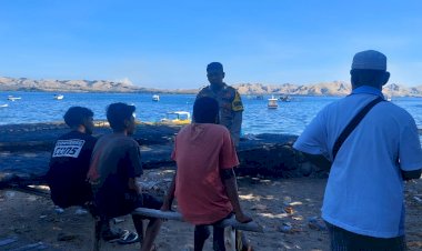 KEGIATAN-PATROLI-RUTIN-OLEH-PIKET-JAGA-POS-POL-NDETE,POLSEK-ALOK,-POLRES-SIKKA.