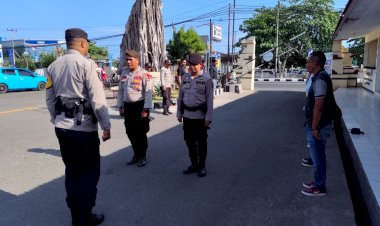 Apel-Serah-Terima-Tugas-Piket-Jaga-Mako-1X24-Jam-Polres-Sikka