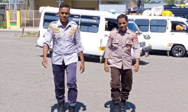 Patroli-Rutin-Polsek-Kewapante-Amankan-Wilayah,-Antisipasi-Potensi-Gangguan-Selama-Kampanye-Pilkada-2024