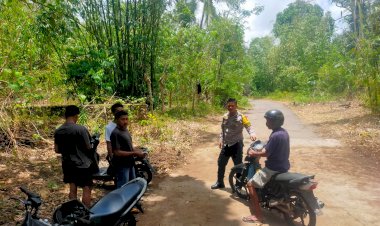 PERSONIL-POSPOL-KOTING-POLSEK-NELLE-POLRES-SIKKA-LAKSANAKAN-GIAT-PATROLI-DIALOGIS-DAN-SAMBANG-WARGA-BINAAN