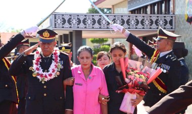 Polres-Sikka-Gelar-Wisuda-Purna-Bakti-AKP-Alexander-Suban