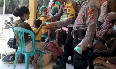 Erupsi-Gunung-Lewotobi-Laki-Laki,-Ratusan-Warga-Flores-Timur-Mengungsi-ke-Sikka