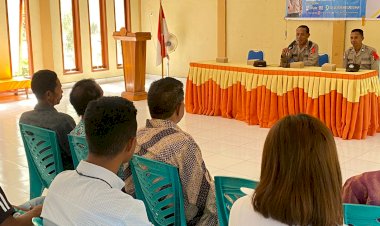 KASAT-BINMAS-POLRES-SIKKA-MELAKSANAKAN-KEGIATAN-JUMAT-CURHAT