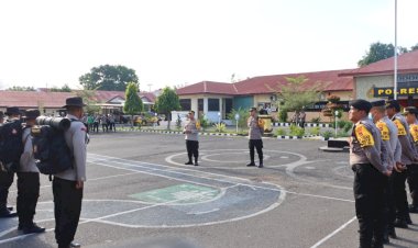 Polres-Sikka-Gelar-Apel-Pergeseran-Personel-untuk-Tugas-BKO-Aman-Nusa-2-di-Flores-Timur,-Bantu-Korban-Erupsi-Gunung-Lewotobi