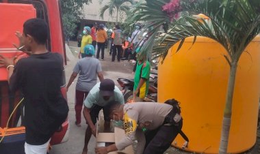 Evakuasi-Pengungsi-Erupsi-Gunung-Lewotobi-Laki-Laki-di-Kabupaten-Sikka-Berjalan-Aman-dan-Lancar