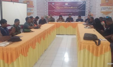 Rapat-Koordinasi-Persiapan-Pemungutan-dan-Penghitungan-Suara-di-Lokasi-Pengungsian-Pilkada-2024-Berlangsung-Lancar