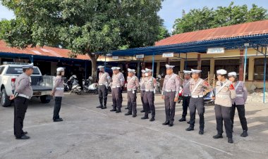 Sat-Lantas-Polres-Sikka-Gelar-Apel-Pagi,-Strong-Point,-dan-Penertiban-Kendaraan-Bermotor