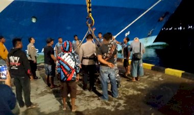 Sinergi-Pengamanan-Kedatangan-dan-Keberangkatan-KM-Lambelu-di-Pelabuhan-L.-Say-Maumere-Berjalan-Lancar