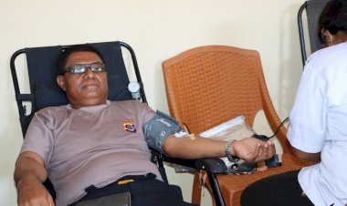 Donor-Darah-dan-Bakti-Sosial-Warnai-Persiapan-Natal-Bersama-Okumene-Polres-Sikka