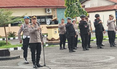 Pastikan-Kondusivitas,-Polres-Sikka-Kerahkan-Personel-Amankan-Rapat-Paripurna-DPRD