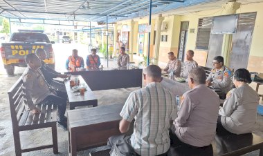 Kapolres-Sikka-Gelar-Coffee-Morning-Bersama-Pejabat-Utama,-Perkuat-Sinergi-dan-Evaluasi-Kinerja