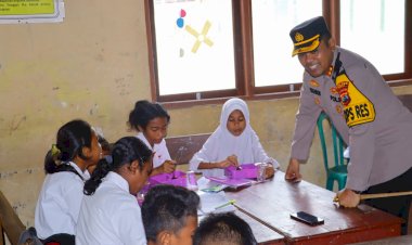 Kapolres-Sikka-Hadiri-Launching-Program-Makan-Bergizi-Gratis-(MBG)-untuk-Siswa-di-Wilayah-Kabupaten-Sikka