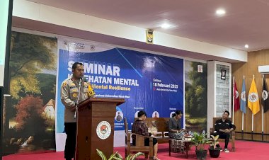 Kapolres-Sikka-Jadi-Narasumber-Seminar-Kesehatan-Mental-di-Universitas-Nusa-Nipa