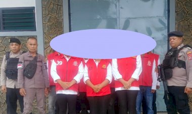 Pastikan-Kondusif,-Sat-Samapta-Polres-Sikka-Amankan-Sidang-15-Tahanan