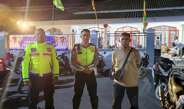 Polres-Sikka-Gelar-Patroli-dan-Pengamanan-di-Masjid-Saat-Shalat-Tarawih,-Pastikan-Keamanan-dan-Ketertiban-Lalu-Lintas