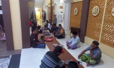 Kegiatan-Buka-Puasa-Bersama-dan-Sholat-Maghrib-Berjamaah-di-Masjid-Al-Muhajirin-Perumnas-Maumere.