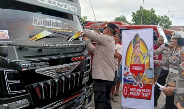 Kapolres-Sikka-Pimpin-Sosialisasi-Hotline-110,-Jamin-Mudik-Lebaran-Aman-dan-Nyaman