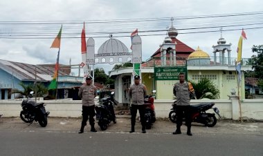 Polsek-Paga-Gelar-Patroli-di-Tempat-Ibadah,-Wujudkan-Kamtibmas-Kondusif-di-Bulan-Ramadan