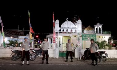Pengamanan-Sholat-Tarawih-dan-Witir-di-Wilayah-Hukum-Polsek-Paga-Berjalan-Aman-dan-Kondusif