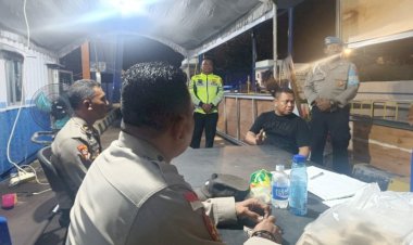 Wakapolres-Sikka-Tinjau-Pos-Pengamanan-Terpadu,-Tekankan-Kedisiplinan-dan-Kesiapsiagaan-Petugas