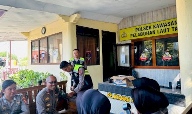 Polda-NTB-Kerahkan-Ratusan-Personel-Amankan-Aksi-Massa-di-Pelabuhan-Poto-Tano