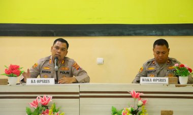 Kapolres-Sikka-Pimpin-Anev-Operasi-Pekat-Turangga-2025-Minggu-Pertama:-Soroti-Profesionalisme,-Integritas,-dan-Penindakan-Tegas