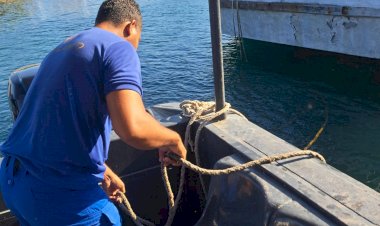 Satpol-Airud-Polres-Sikka-Siaga-Amankan-Wilayah-Laut-Kab.-Sikka